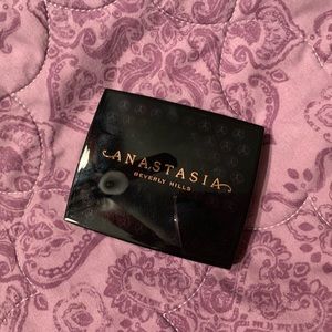 ABH blush